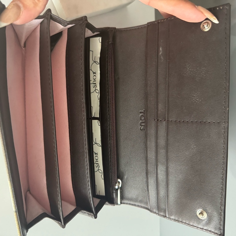 TOUS Wallet - Picture 3 of 8